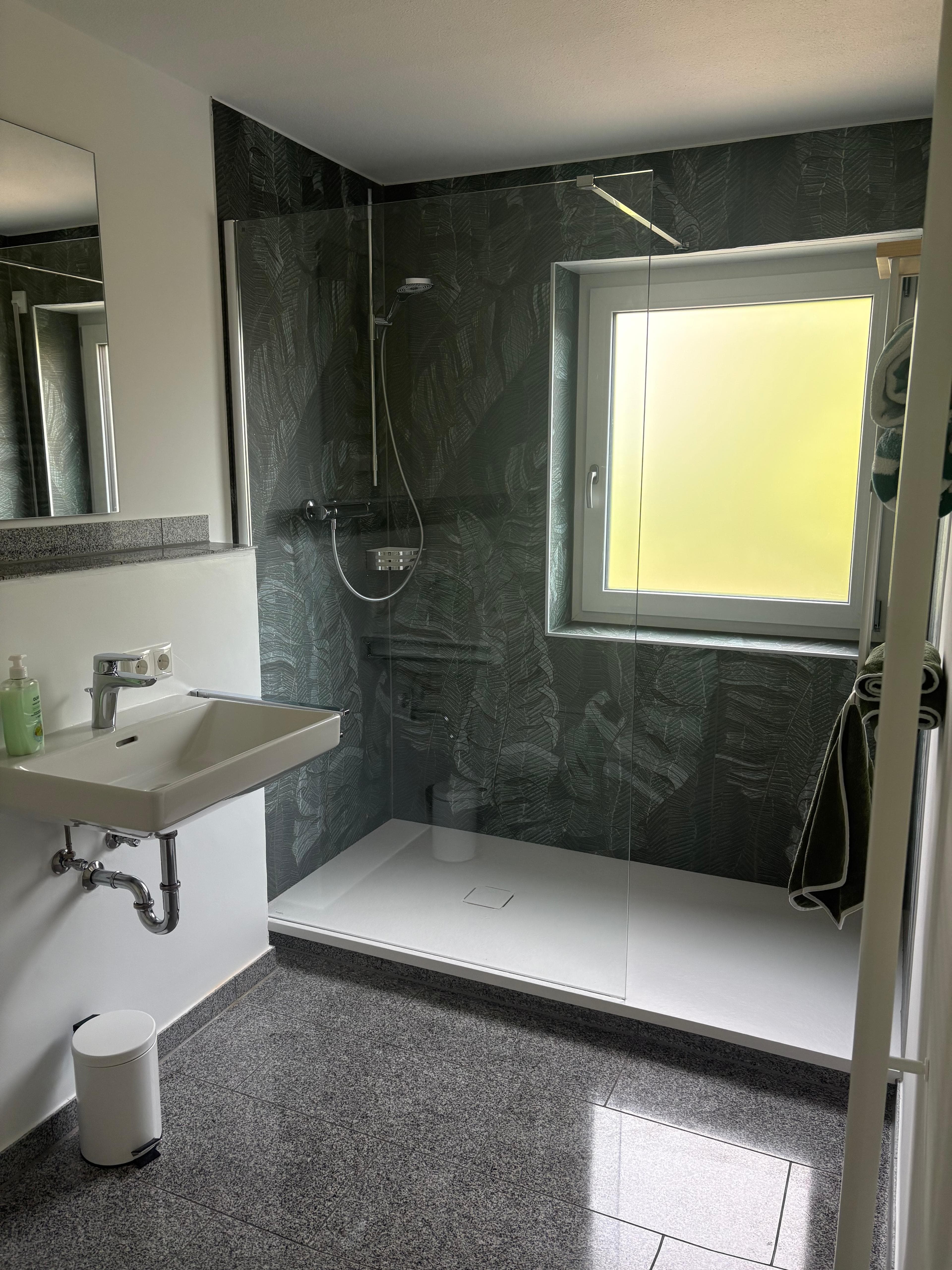 Badezimmer.jpeg